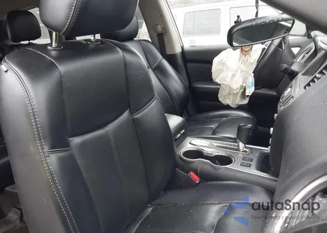 2017 Nissan Pathfinder Sl z USA, uszkodzony, nr VIN 5N1DR2MN7HC676511